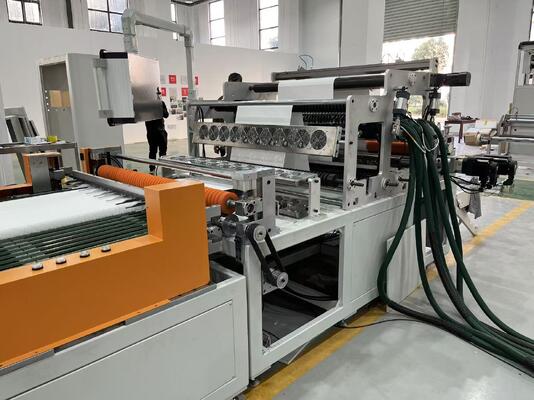 CE&ISO Cerfication Fully Autoatic Servo Motor Mini HEPA Filter Folding  And Gluing  Production Line