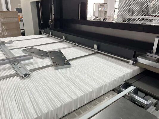 High-performance High-temperature Resistant Fiberglass HEPA Filter Element Pleating Machine With Automatic Monitoring Systems